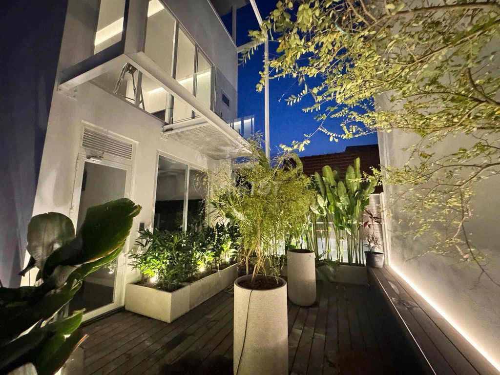 apartment 1 high-end kitchen room - 5 million.