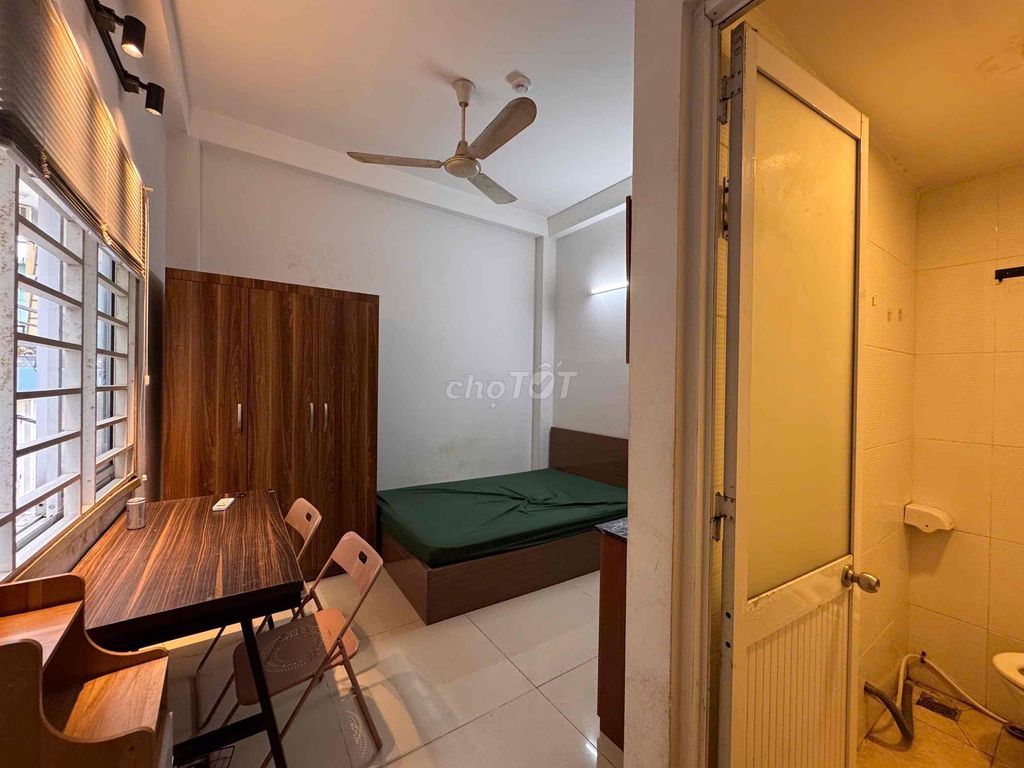 The window studio is clear. Tân Định District 1 Full internal.