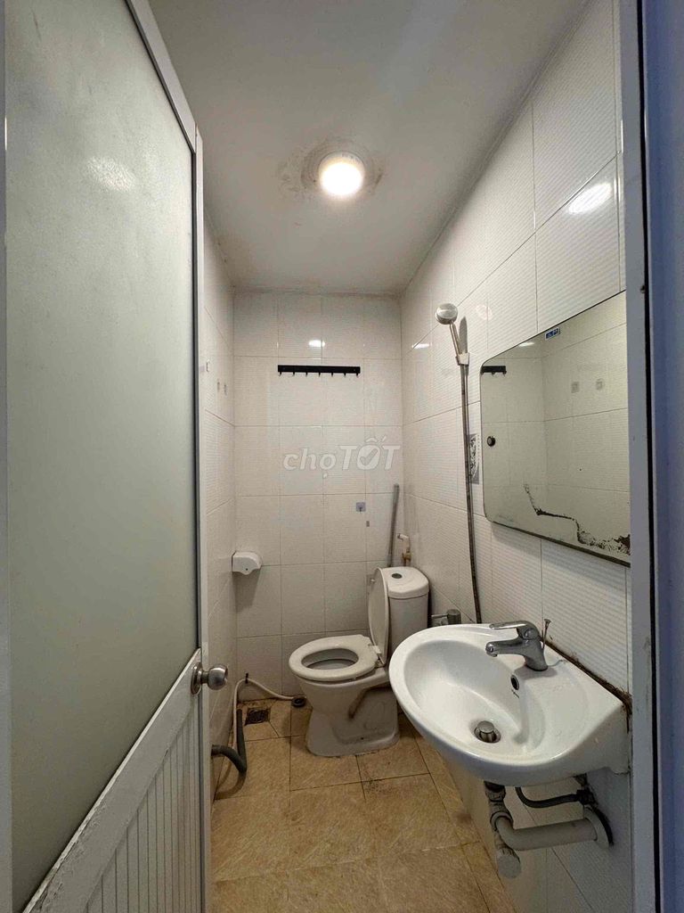 The window studio is clear. Tân Định District 1 Full internal.