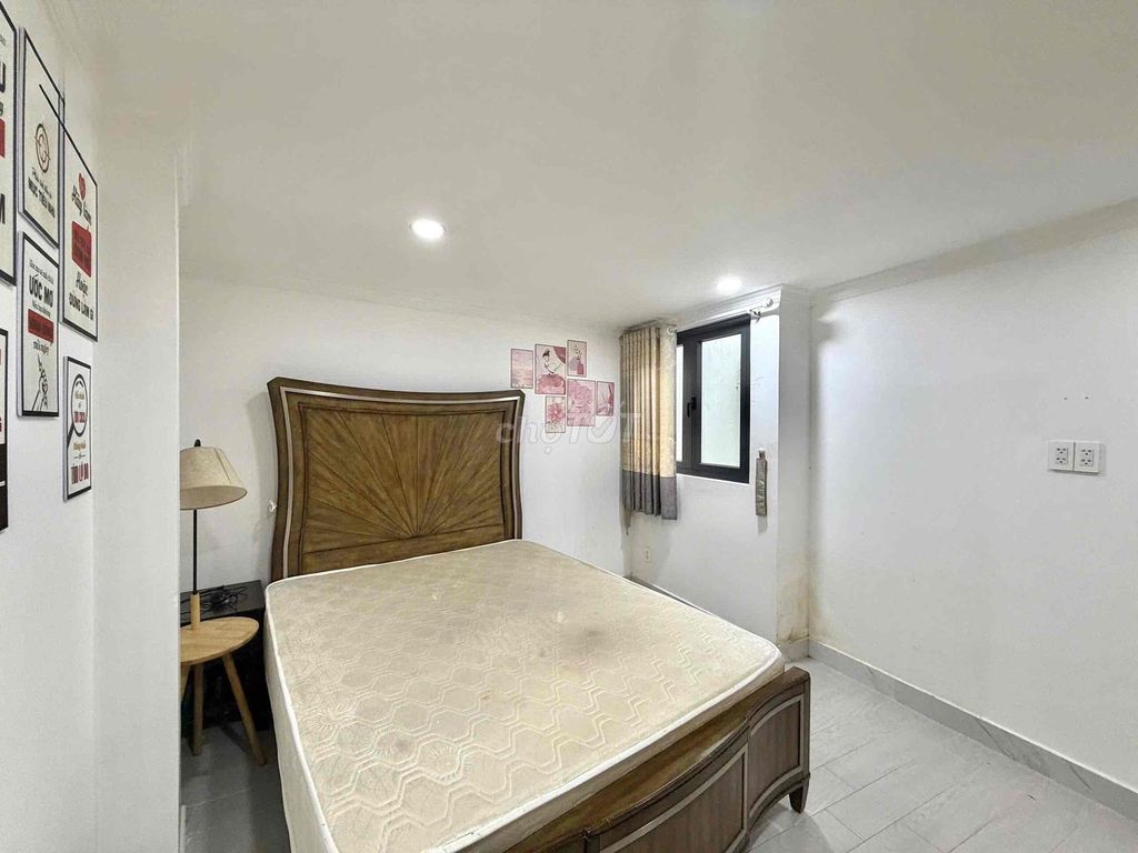 Room one full bedroom, District One.