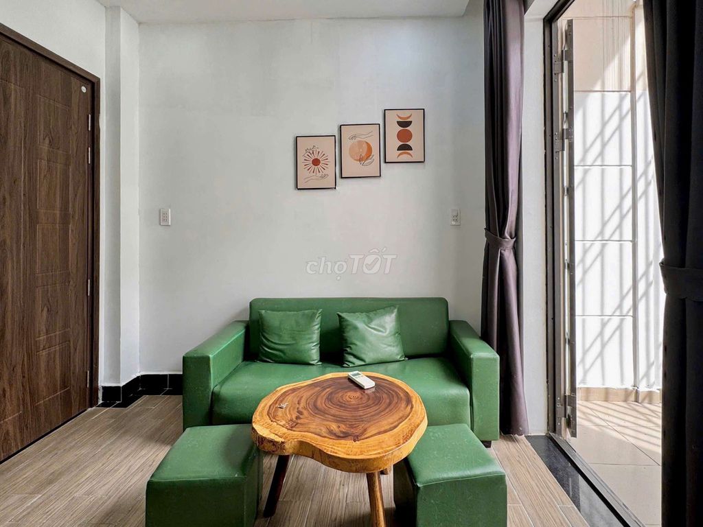 Rent an apartment. A balcony bedroom in Kryc Cityland.