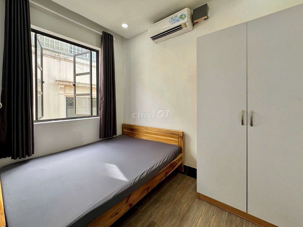 Rent an apartment. A balcony bedroom in Kryc Cityland.