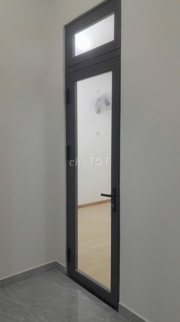 To rent the original house, to build the Flying Li alley.