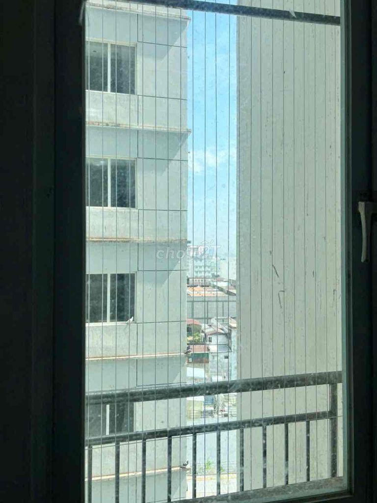 Need to rent out Tản Đà District 5, 13 million a month.