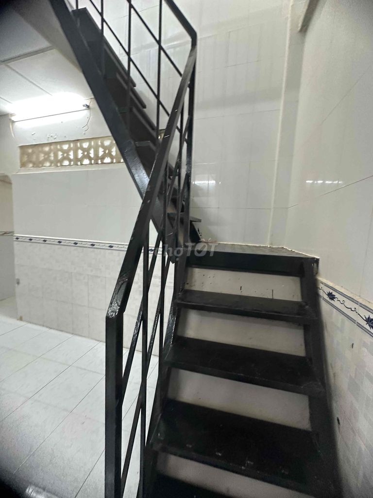 F5 District 8 rented house.