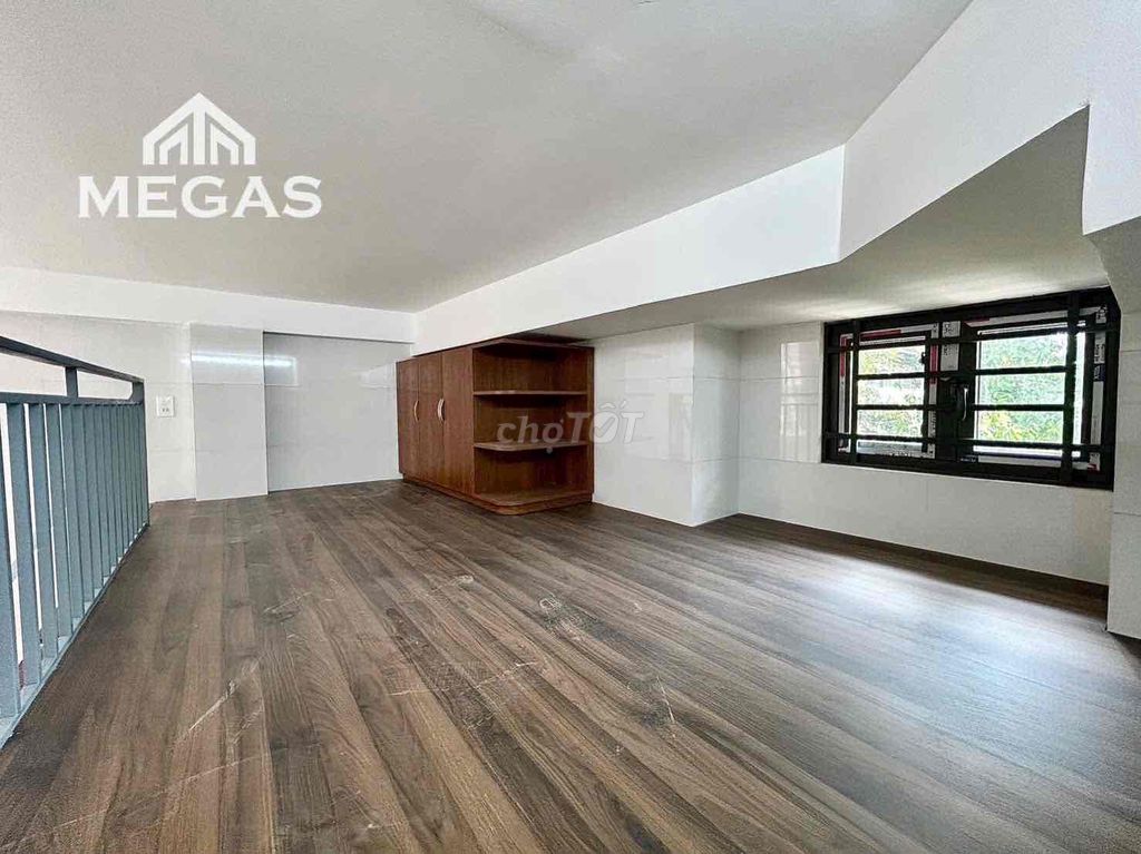EARTHER immediately Cách Mạng Tháng 8 - clear Bancol - full interior - wide
