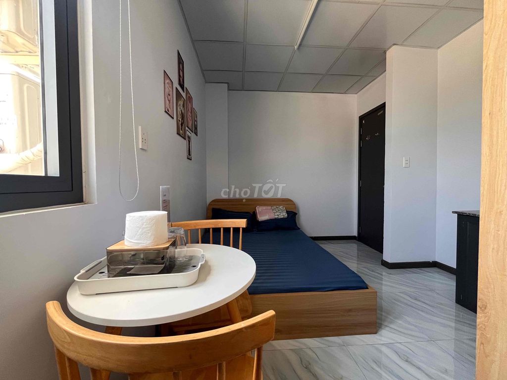 The studio is close to ueh, vhu elevators, vaults that protect enough comfort.