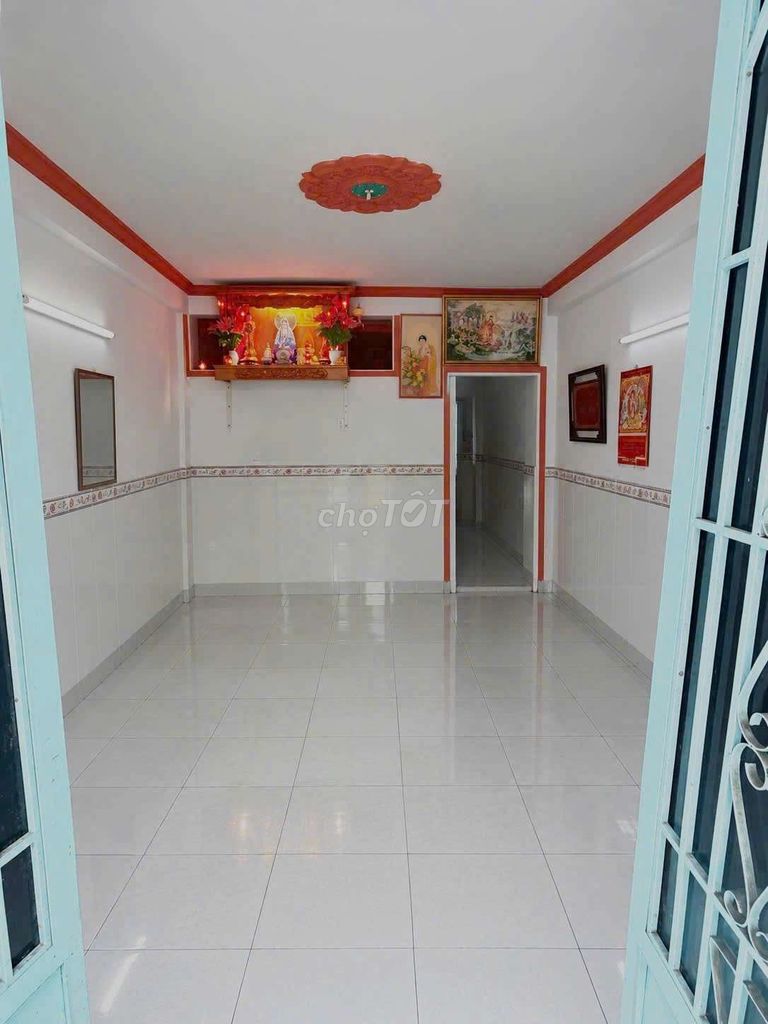 Chiến Lược. Bình Tân (3 bedrooms, 3 toilets). Car alley. Area using 108 m2