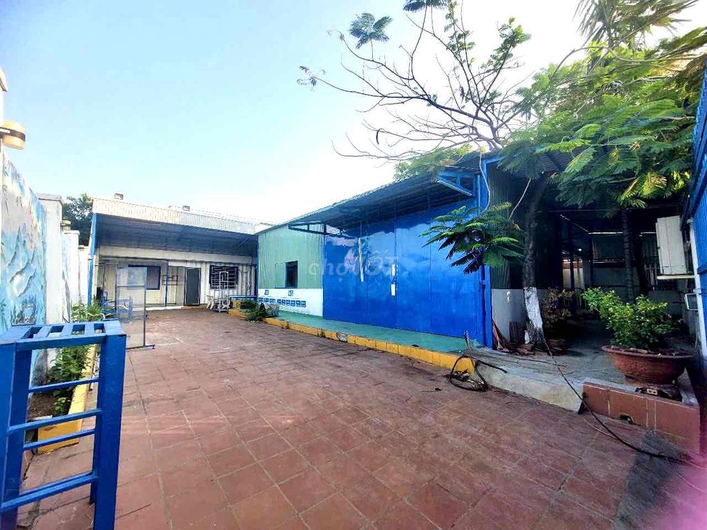Rents 500 m2 Võ Văn Hát & Lu Wing Chun District 9