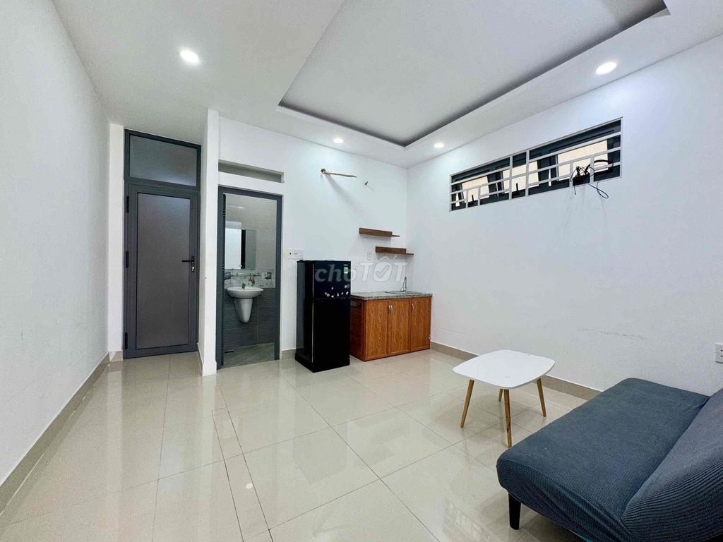 A public bedroom 45 m2 Phan Xích Long Ritual Street near the King's Coast of District 1