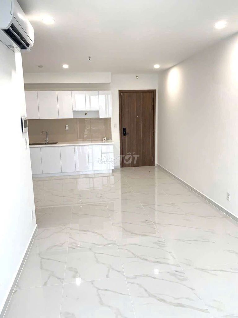 Renting Precia, fuck. Nguyễn Thị Định, P. An Phú, District 2.