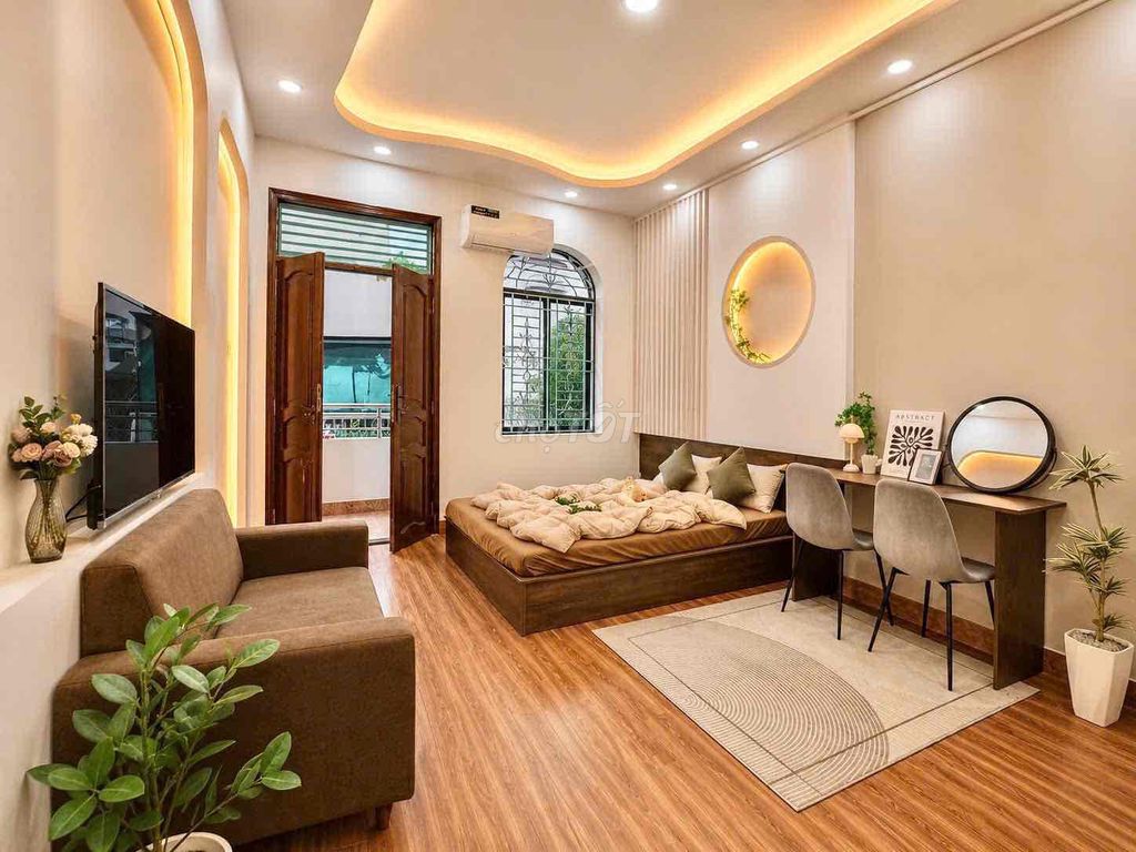 Rent a two-steal apartment. Two toilets. A balcony. Ten million.