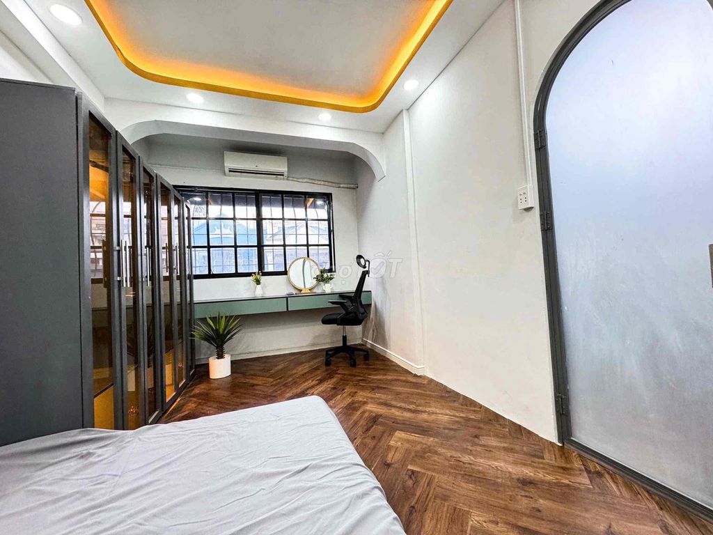 Two new bedrooms are 100% full of private washing machines in the Republic.