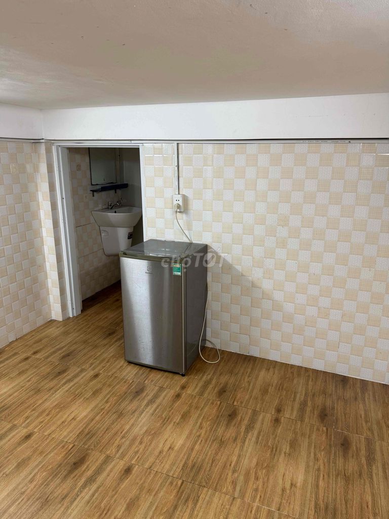 Rent the Ntcb suite close to Landmark 81.