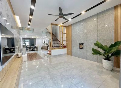 Hiền Vương Park x 5x18 m new panels, 4 bedrooms, High Court