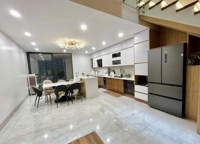 Hiền Vương Park x 5x18 m new panels, 4 bedrooms, High Court
