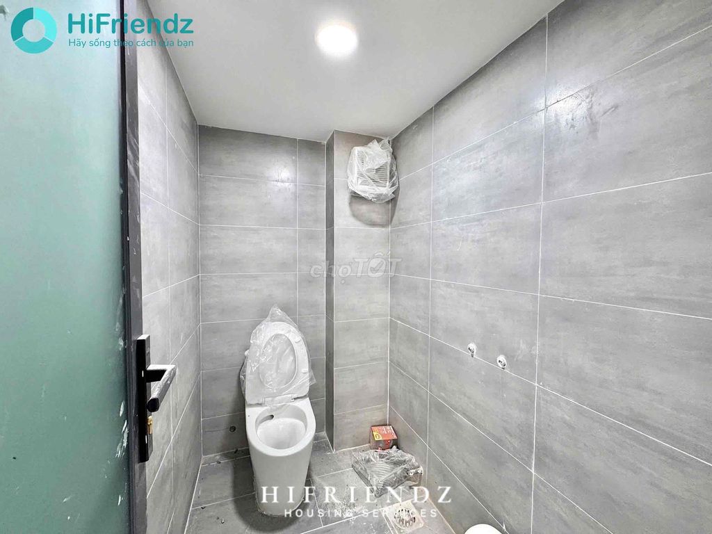 Rent a new guard room - elevator / Gần Bến Xe Quận 8 garage