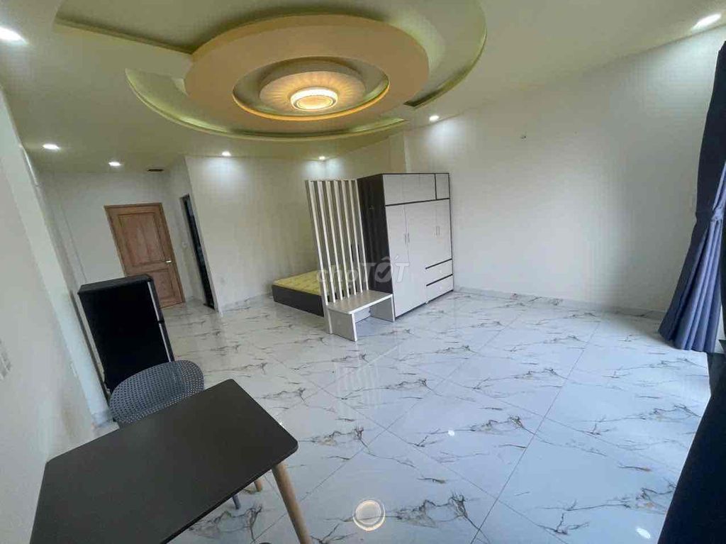 Advanced studio