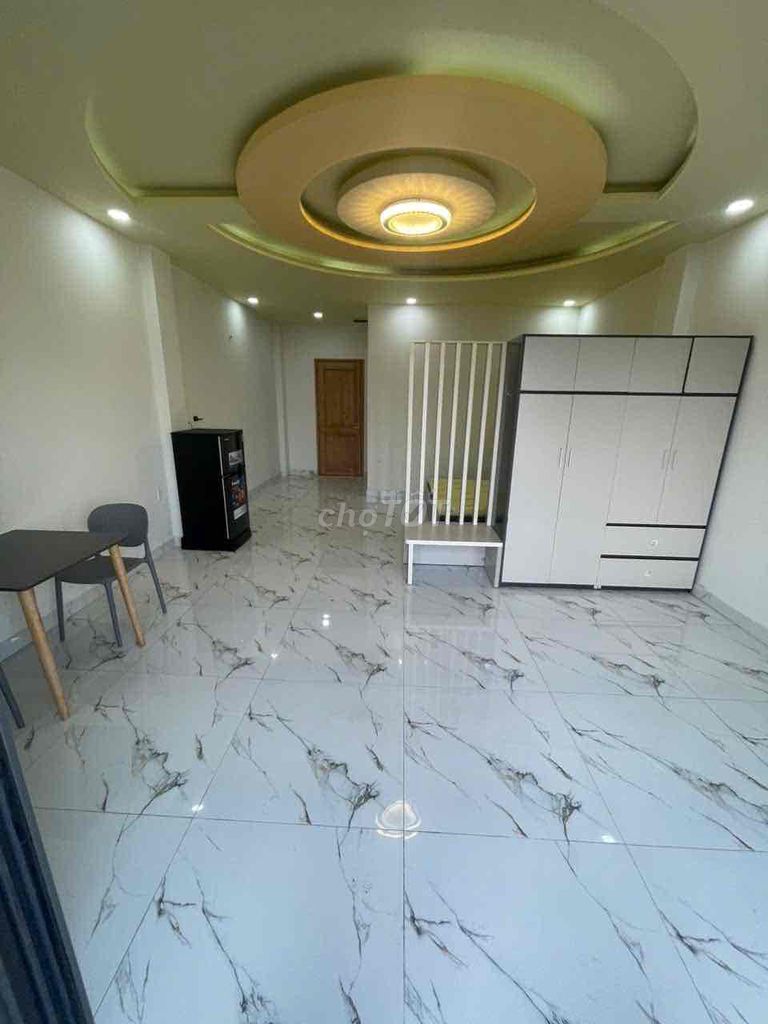 Advanced studio
