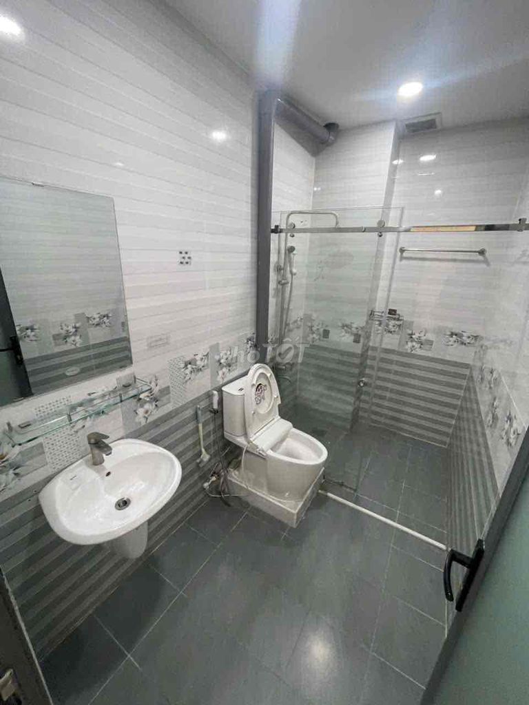 Advanced studio
