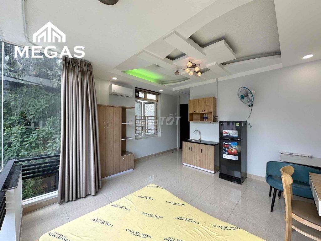 The studio is a low-priced, low-cost low -- open up right through the weight.