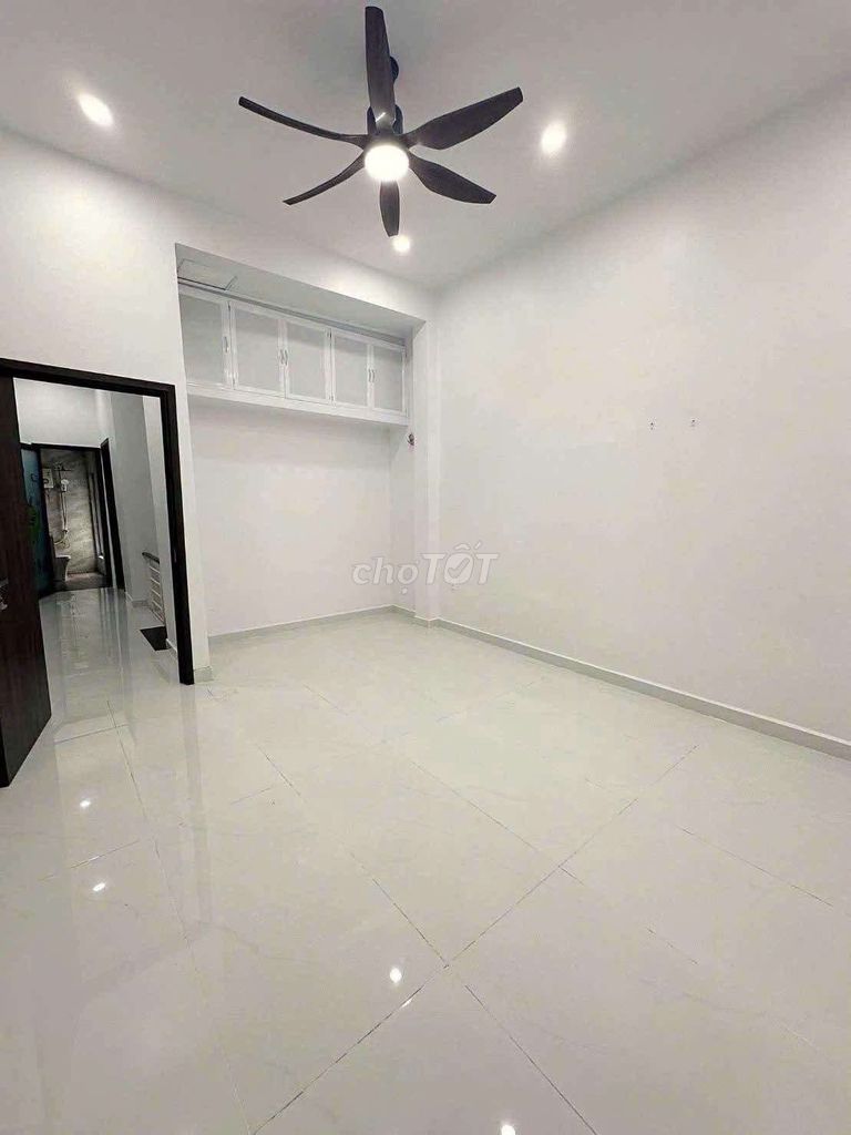 Rent a new apartment. Dương Cát Lợi Nhà Bè.