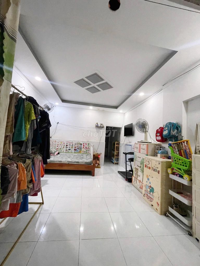Renting a brand-new house all the way down Lê Văn Khương District 12.