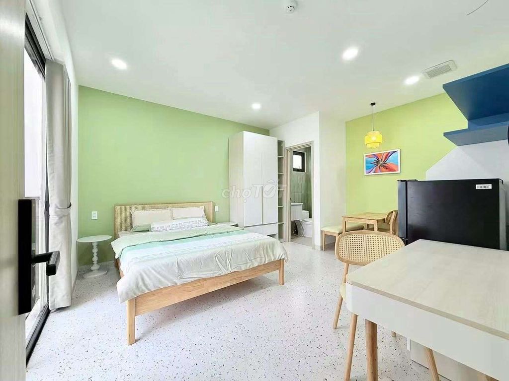 Rent a mini apartment, super open balcony, near a short bridge.