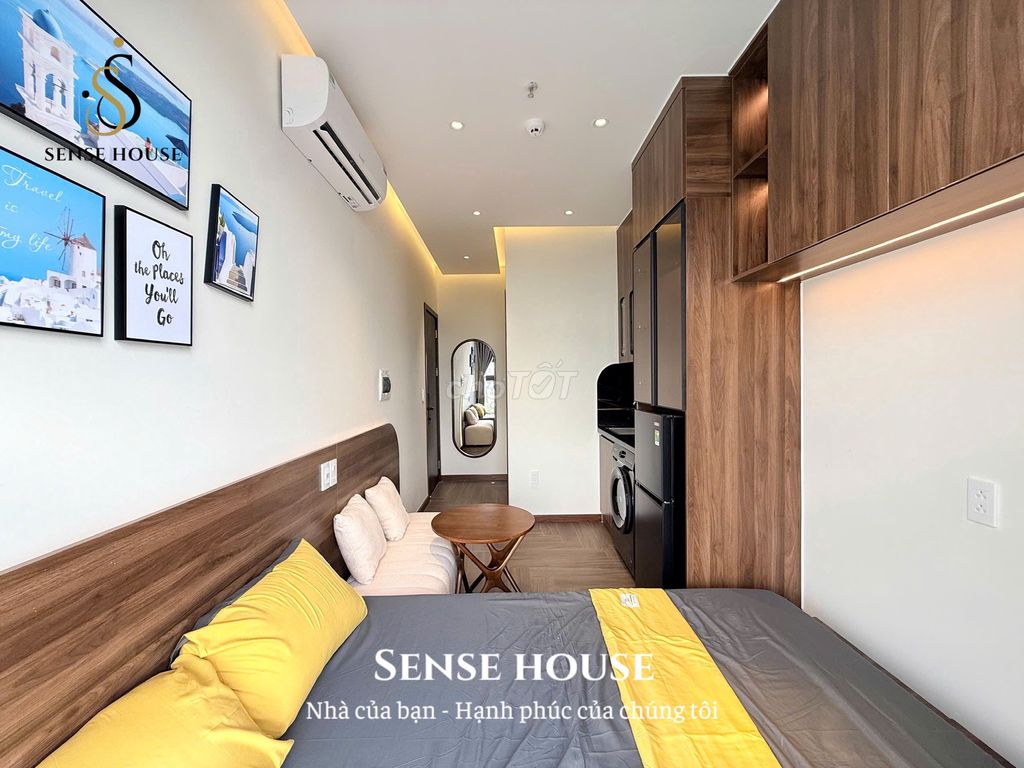 Right here in the luxury Studio Space, the Warm Wood, Phạm Văn Bạch.
