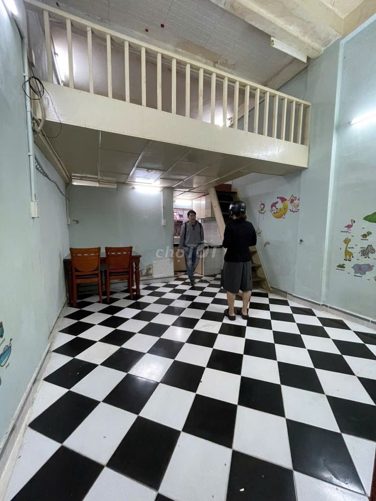 Need to rent apartment 24 Ngô Quyền level 2 stairs.