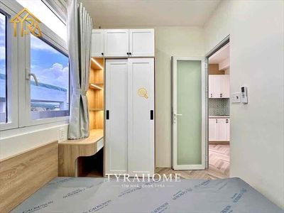 Rent a one-steal apartment - balcony/ window full of market furniture.