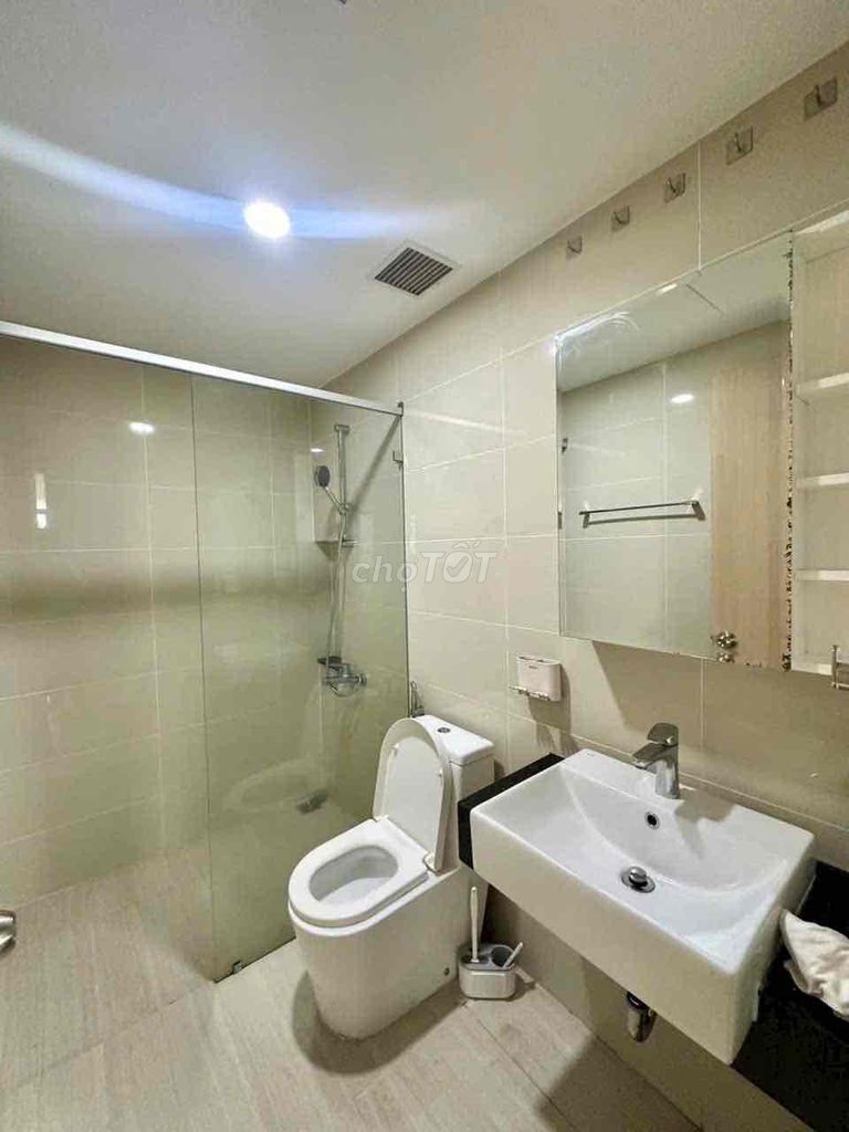 Rent Golden Mansion medical buildings near the airport 2 bedroom 2 7m2.5 million