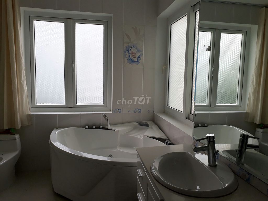 Renting Phú Mỹ, Hoàng Quốc Việt, District 7, 5 by 5