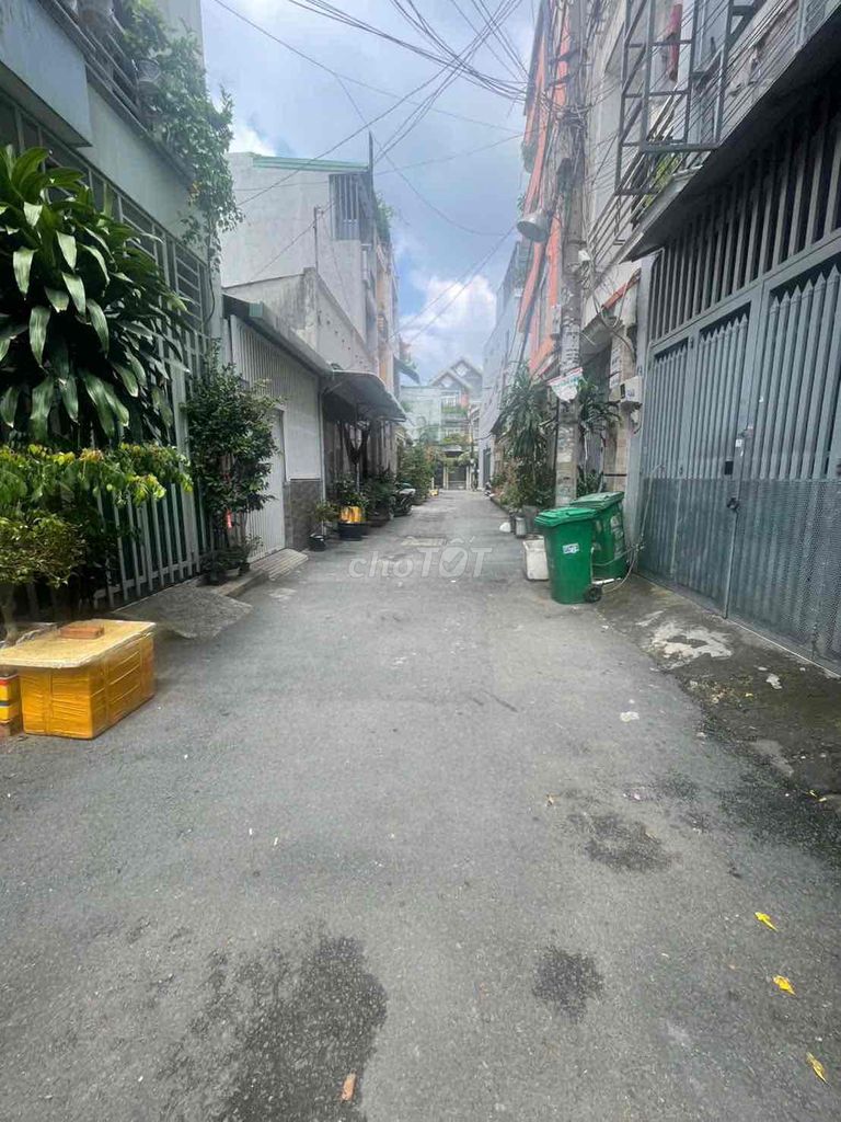 The 2rd floor, 817 M expands 9 M near the Nguyễn Oanh base