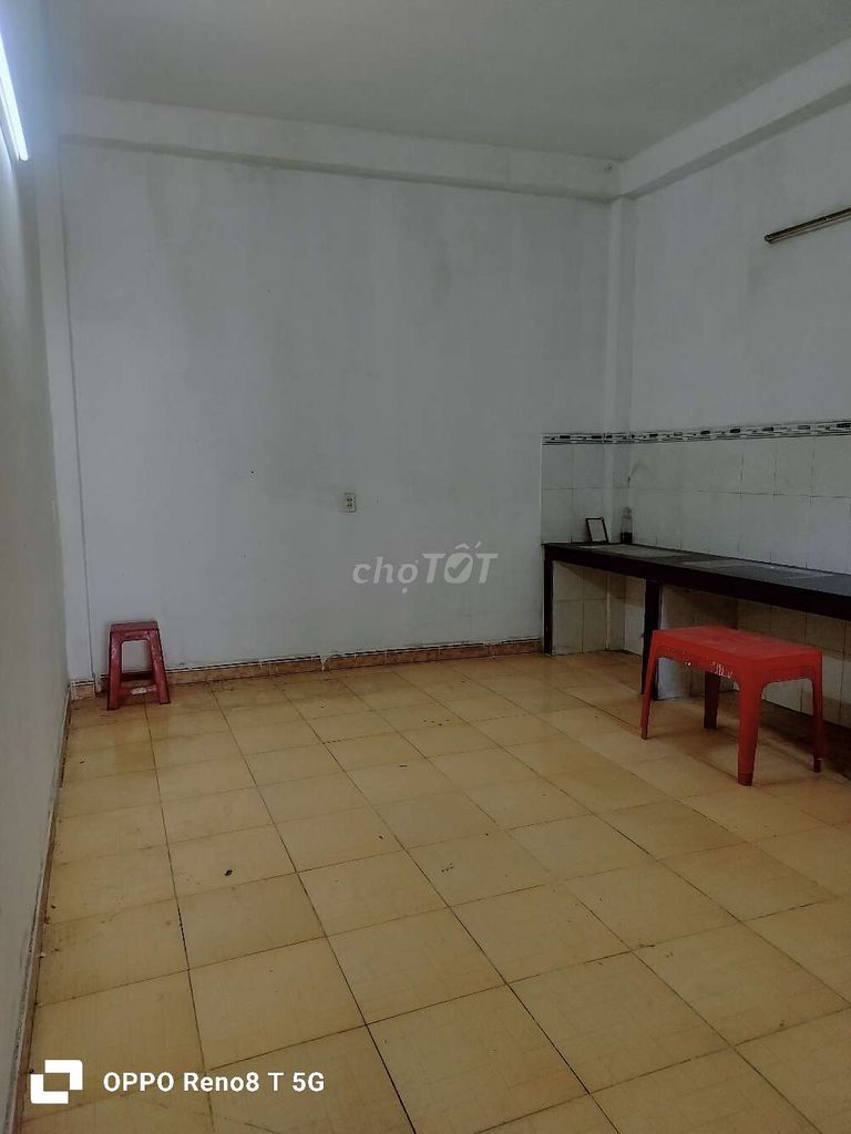 Renting the original Thạnh Xuân District 12