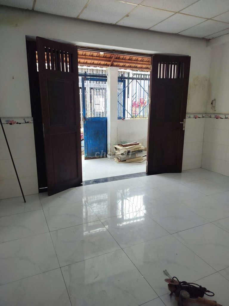 Renting the original Thạnh Xuân District 12