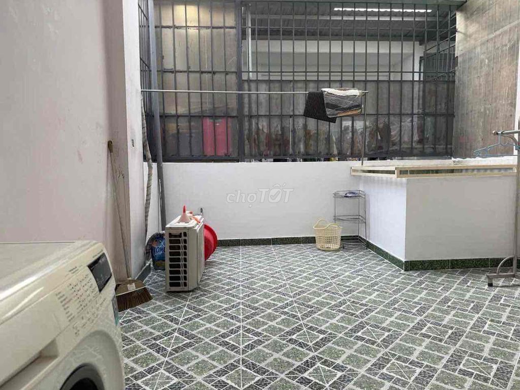 10th alley synchronized car park 4 bedrooms comfortable