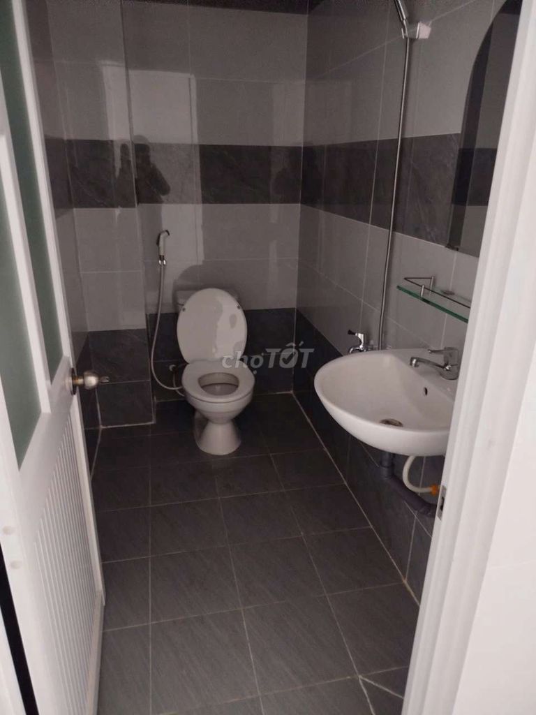 The new house is 100% one floor, two rooms, Tân Xuân, however, and Chief Two.