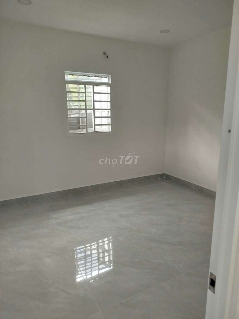 The new house is 100% one floor, two rooms, Tân Xuân, however, and Chief Two.