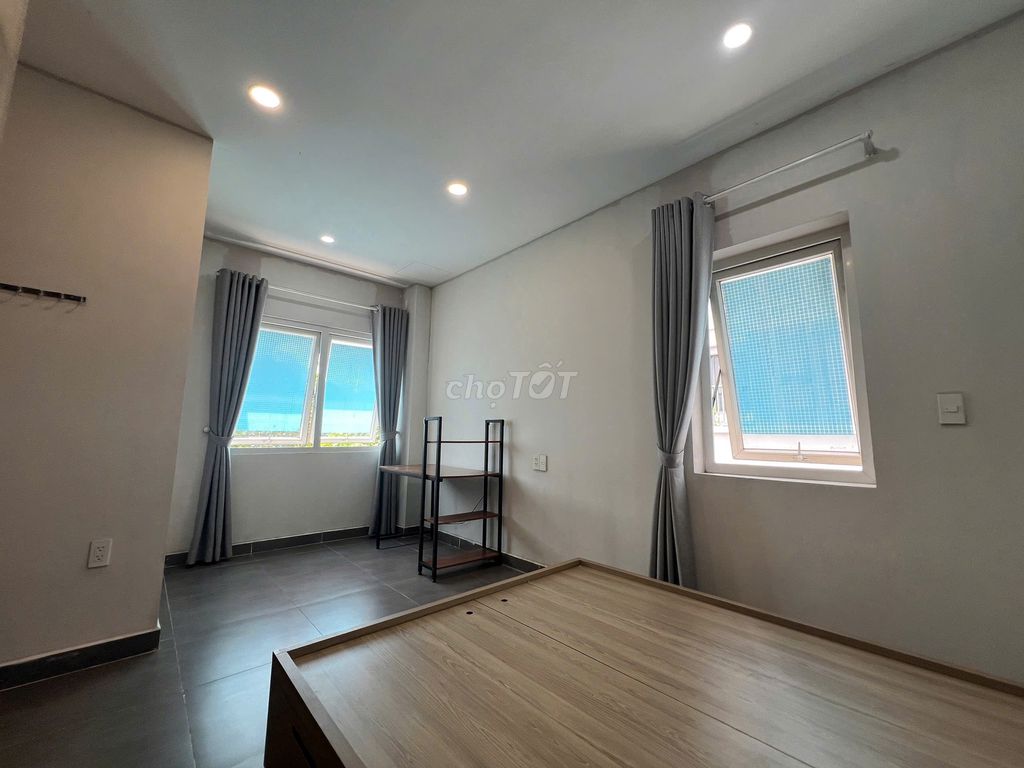 Rent us a second floor of Mega Ruby Latin or a bedroom.