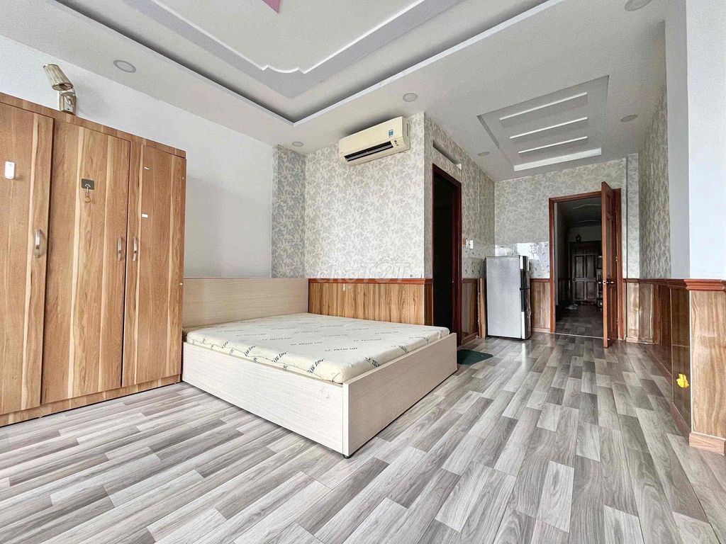 The apartment is full of furniture right in the Gò Vấp village park.