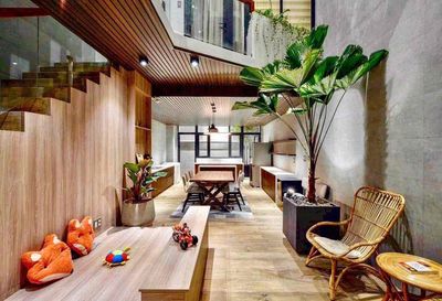 Rent the Tên Lửa Bình Tân High House