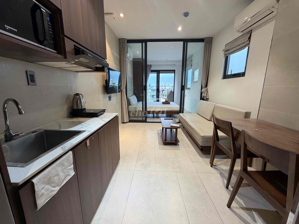 The new service apartment is 100%, the Home of Seven, near Tân Định Church.