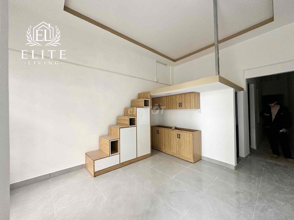 Super Large balcony - full interior - new home 100% - priority In hip