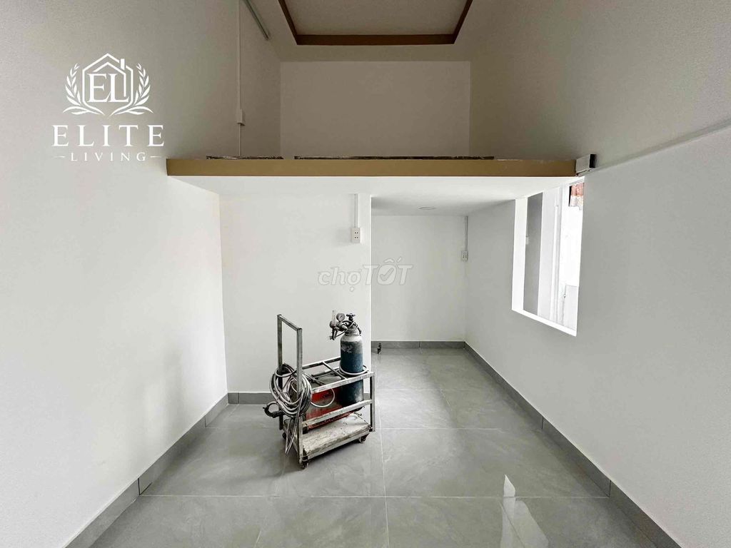 Super Large balcony - full interior - new home 100% - priority In hip