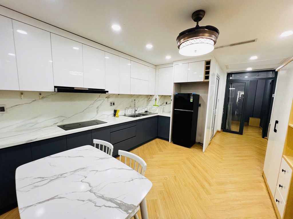 Rent the apartment. One bedroom plus 60 meters.