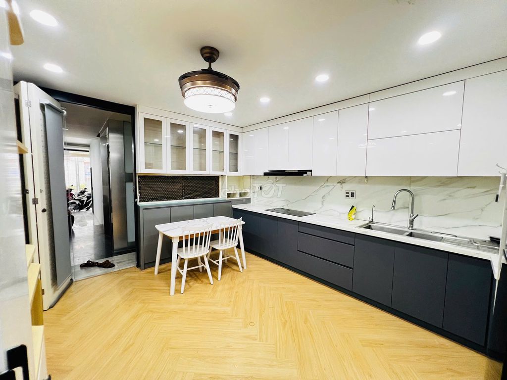 Rent the apartment. One bedroom plus 60 meters.