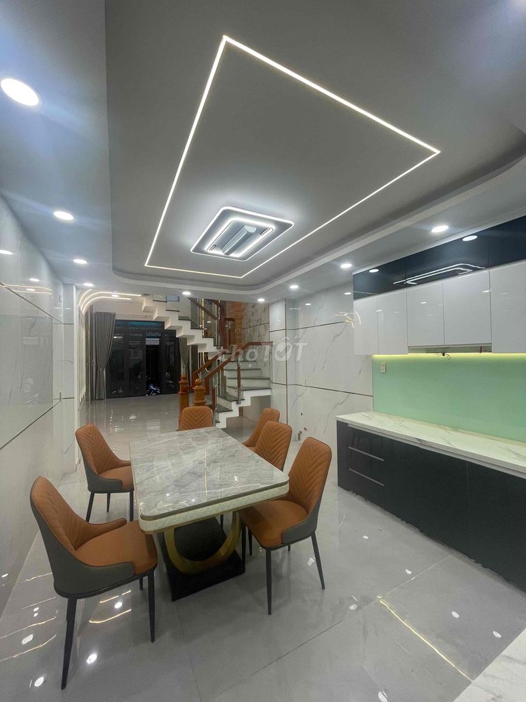 New house built four-four blocks in Mã Lò car an month.