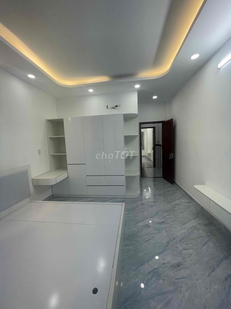 New house built four-four blocks in Mã Lò car an month.