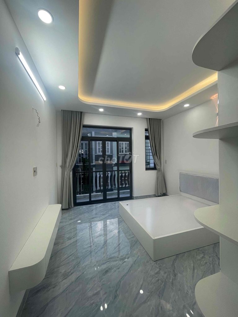 New house built four-four blocks in Mã Lò car an month.